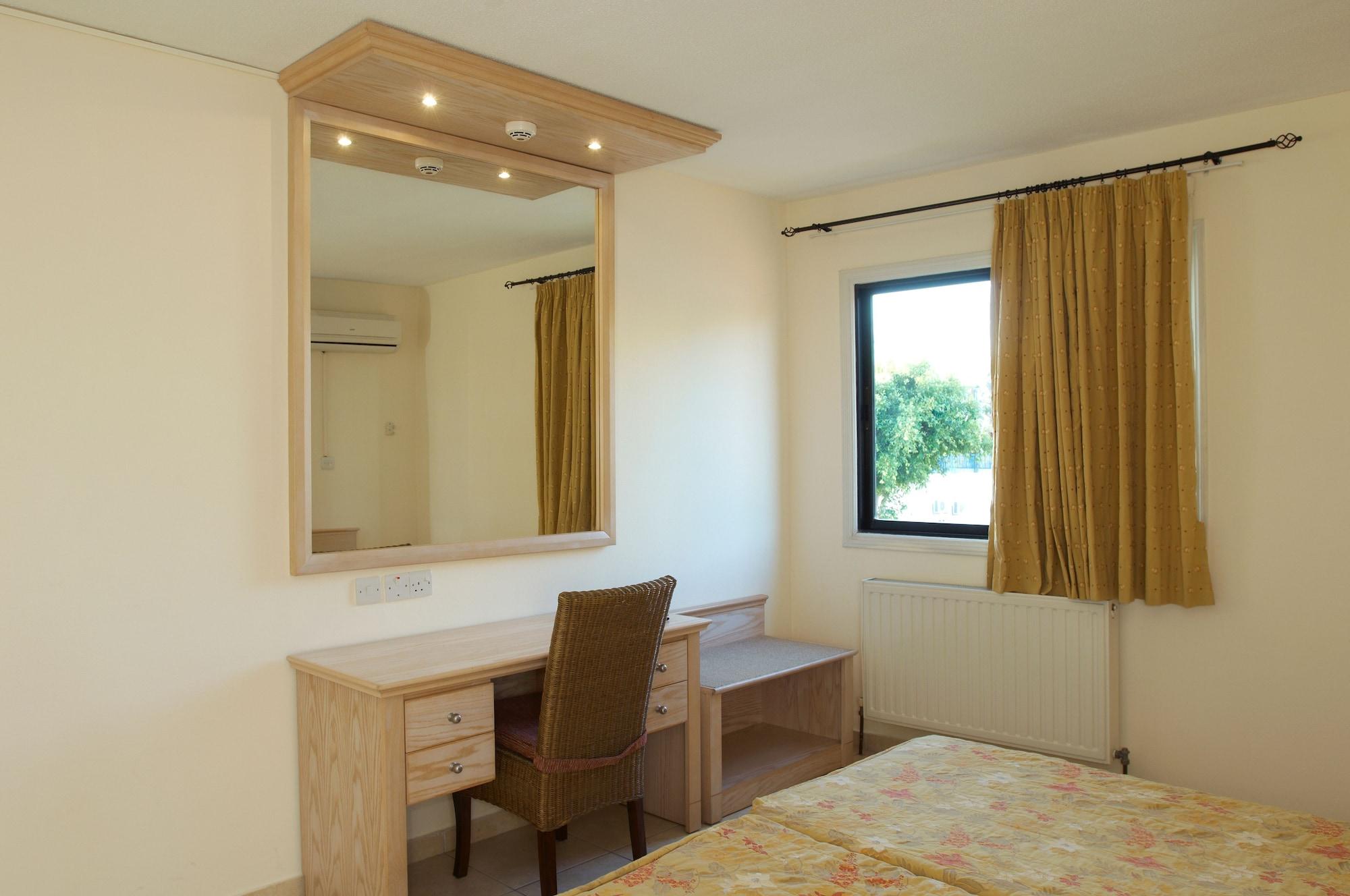 Senator Hotel Apartments - Adults Only Ayia Napa Exteriér fotografie