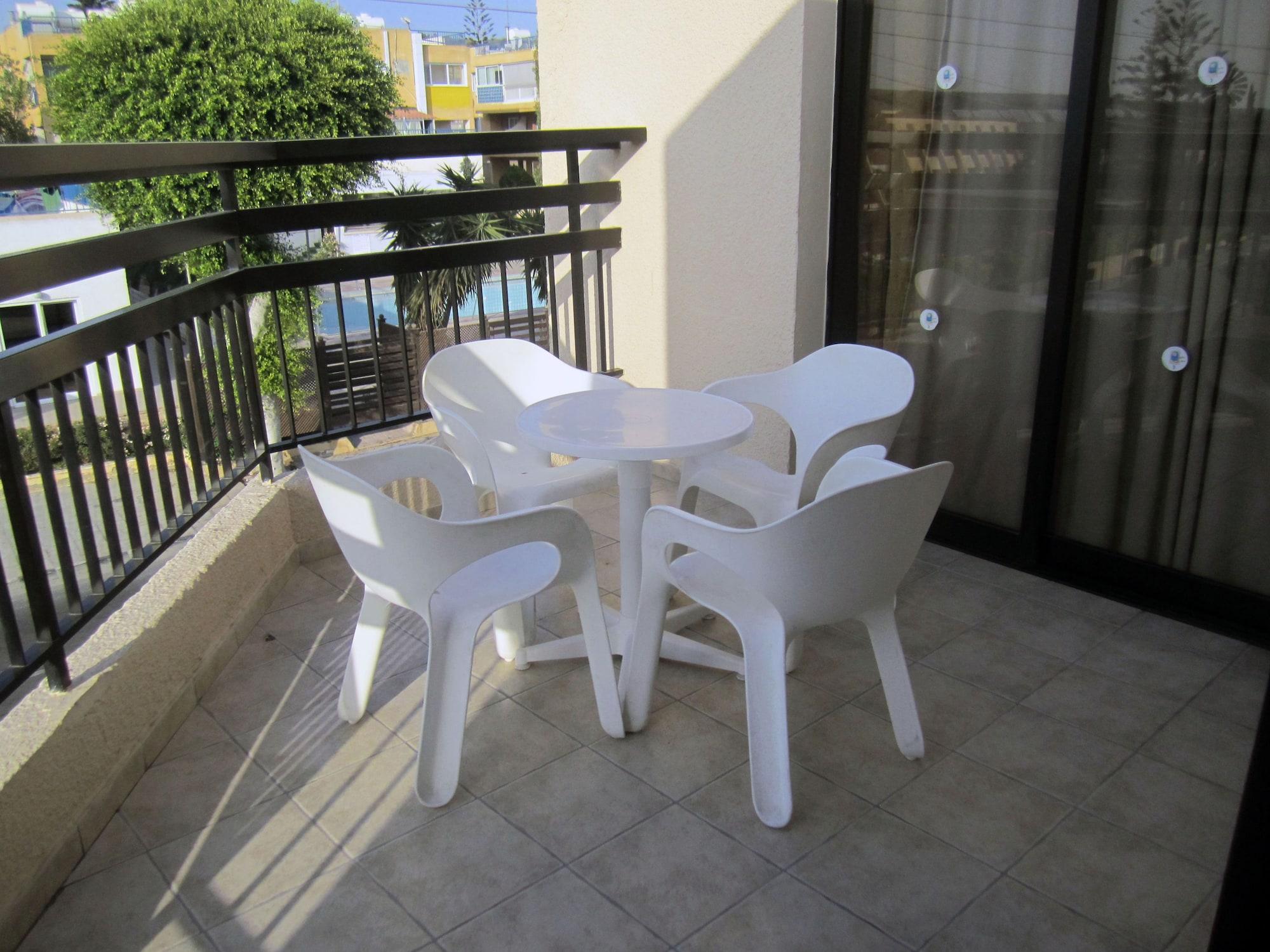 Senator Hotel Apartments - Adults Only Ayia Napa Exteriér fotografie